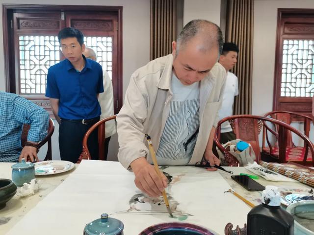翰墨丹青联袂、窑变大唐无双,许昌书画界大咖齐聚唐钧博物馆 翰墨丹青联袂、窑变大唐无双,许昌书画界大咖齐聚唐钧博物馆