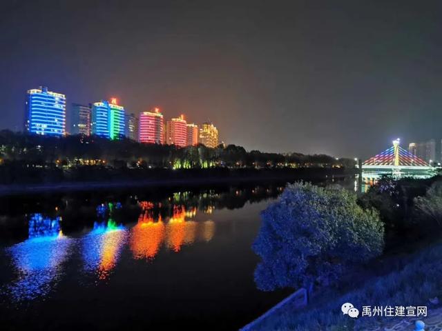 禹州市住建局完善夜景亮化,提升城市品位 禹州市住建局完善夜景亮化,提升城市品位