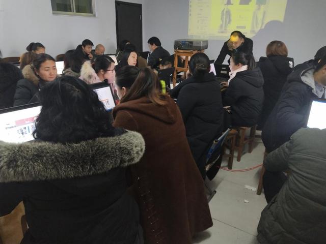 禹州这个培训班,完全免费——免费培训、免费发放教材、免费配备学具! 禹州这个培训班,完全免费——免费培训、免费发放教材、免费配备学具!