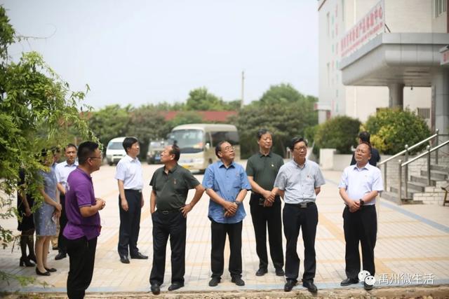 禹州朱阁一副镇长直播“带货”!第三届文化艺术节隆重开幕 禹州朱阁一副镇长直播“带货”!第三届文化艺术节隆重开幕