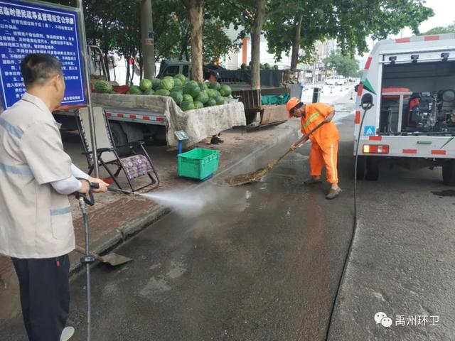 禹州环卫:情系瓜农暖心服务 齐抓共管致力清洁 禹州环卫:情系瓜农暖心服务 齐抓共管致力清洁