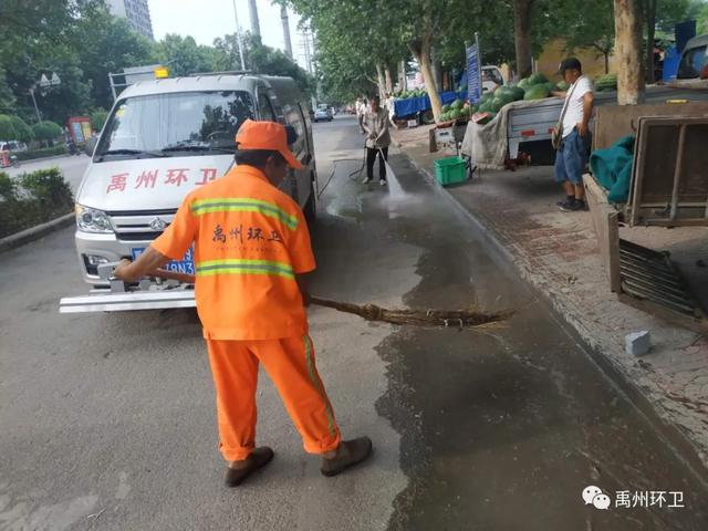 禹州环卫:情系瓜农暖心服务 齐抓共管致力清洁 禹州环卫:情系瓜农暖心服务 齐抓共管致力清洁