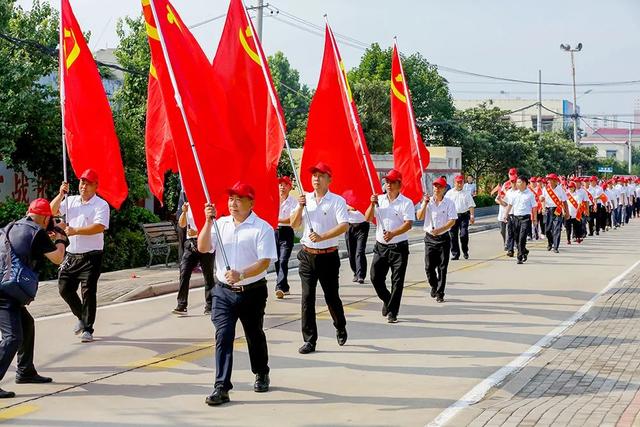 禹州市褚河镇吴湾社区“七一”党建活动 禹州市褚河镇吴湾社区“七一”党建活动