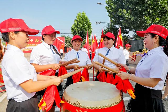 禹州市褚河镇吴湾社区“七一”党建活动 禹州市褚河镇吴湾社区“七一”党建活动