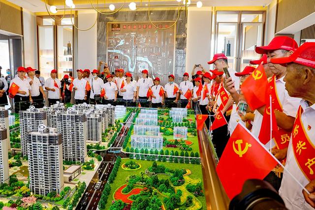 禹州市褚河镇吴湾社区“七一”党建活动 禹州市褚河镇吴湾社区“七一”党建活动