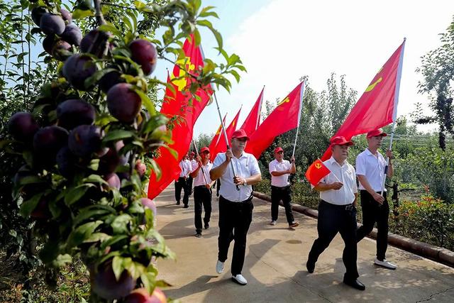 禹州市褚河镇吴湾社区“七一”党建活动 禹州市褚河镇吴湾社区“七一”党建活动