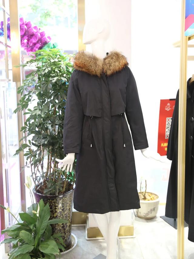 禹州宝莱国际女装反季热卖99元起 禹州宝莱国际女装反季热卖99元起