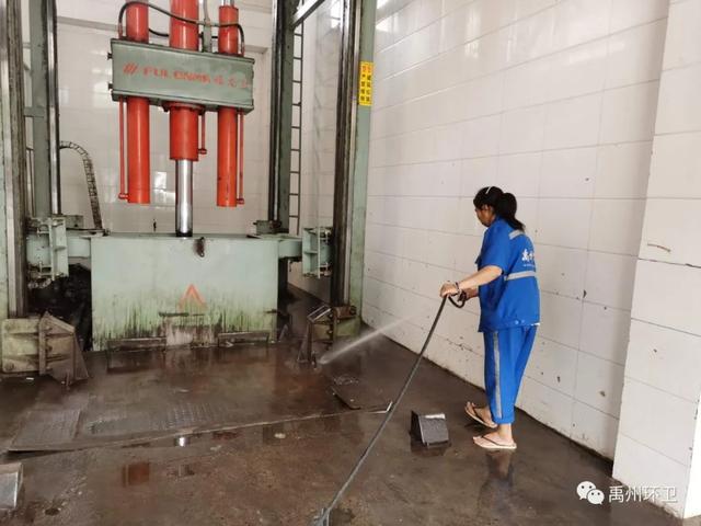 禹州环卫:专心聚力抓质量 城市清洁显身手 禹州环卫:专心聚力抓质量 城市清洁显身手