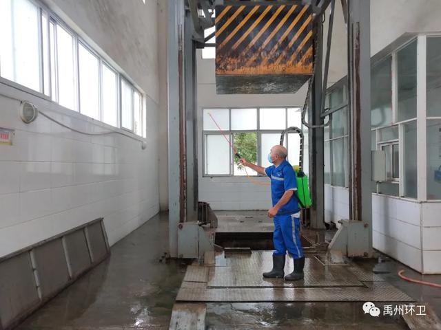 禹州环卫:专心聚力抓质量 城市清洁显身手 禹州环卫:专心聚力抓质量 城市清洁显身手