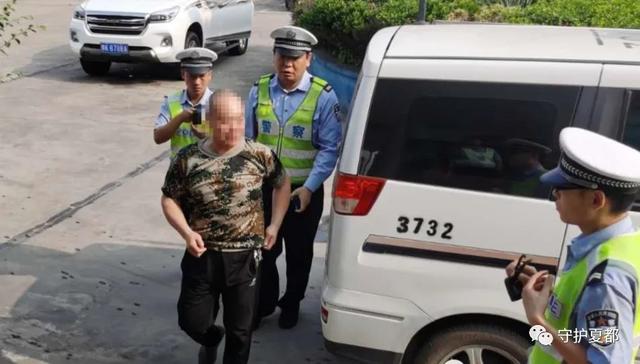 禹州交警抓捕一名网上逃犯 禹州交警抓捕一名网上逃犯