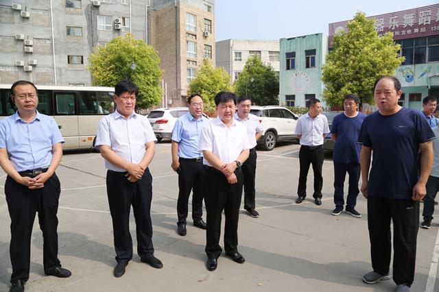 禹州市长范晓东调研老旧小区改造提升工作 禹州市长范晓东调研老旧小区改造提升工作