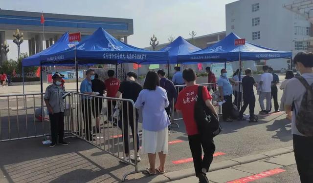 高考第一天!禹州市高三学子迎来人生第一场大考! 高考第一天!禹州市高三学子迎来人生第一场大考!