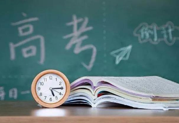 爱心助考情暖禹州!禹州锦绣华城在行动! 爱心助考情暖禹州!禹州锦绣华城在行动!