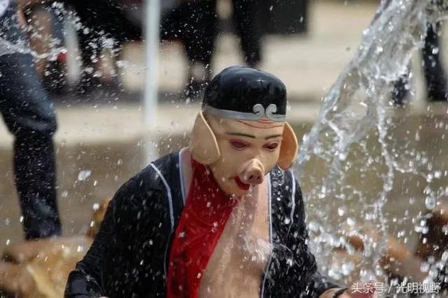 禹州大鸿寨第三届泼水季将于7月11日盛大开启! 禹州大鸿寨第三届泼水季将于7月11日盛大开启!