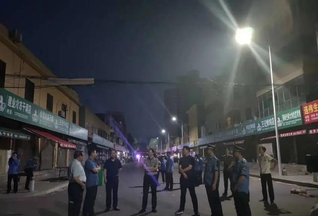 今天起,禹州这个地方一律不得占道经营、店外经营! 今天起,禹州这个地方一律不得占道经营、店外经营!