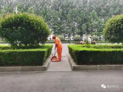 禹州环卫：持续开展周五清洁行动 全力迎接卫生城市复审
