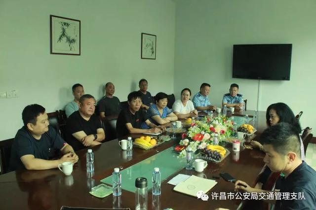 省公安厅交警总队到禹州市危化品运输企业指导安全生产工作 省公安厅交警总队到禹州市危化品运输企业指导安全生产工作