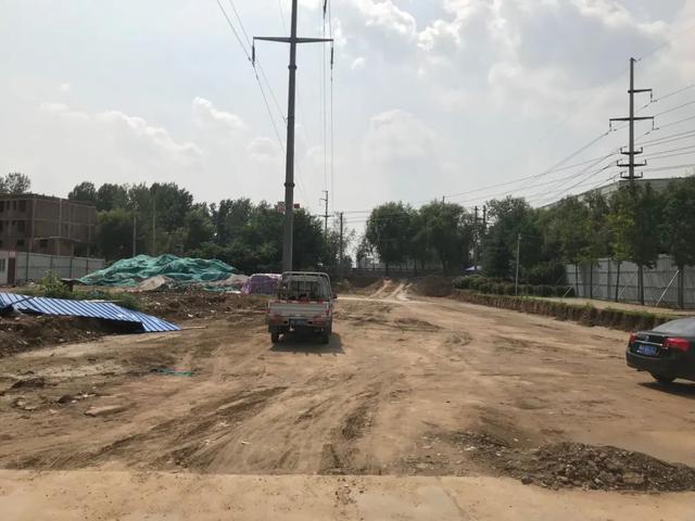 好消息!禹州南部这条重要道路开始修了!现场实拍.... 好消息!禹州南部这条重要道路开始修了!现场实拍....