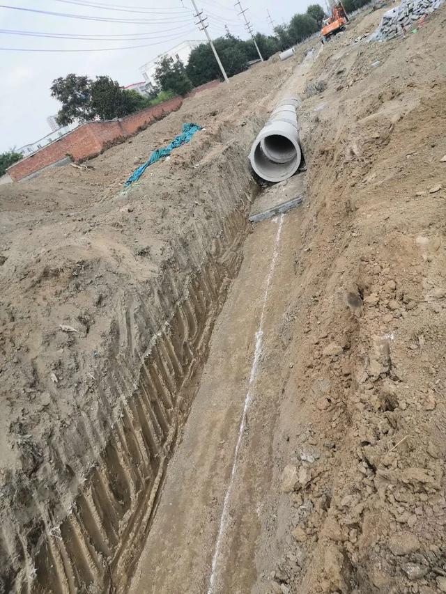好消息!禹州南部这条重要道路开始修了!现场实拍.... 好消息!禹州南部这条重要道路开始修了!现场实拍....