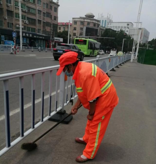 禹州环卫:加大环境整治力度 服务文明城市创建 禹州环卫:加大环境整治力度 服务文明城市创建