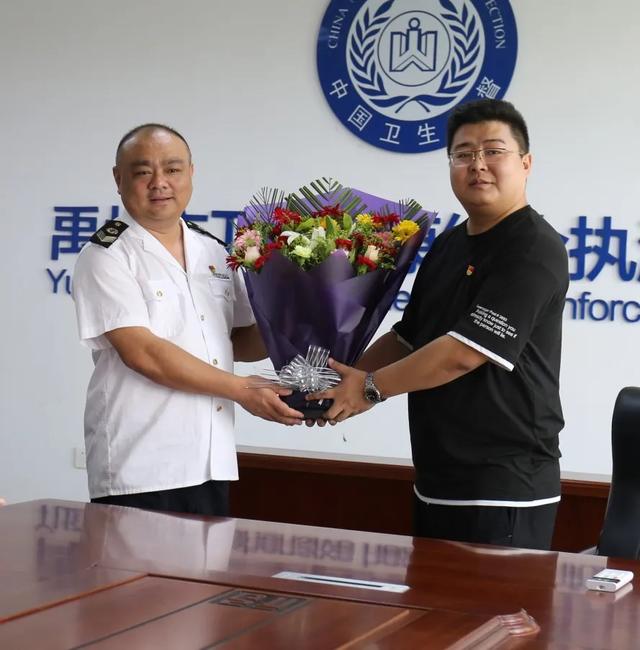 万里援疆、不负韶华——禹州欢送援疆同志出征! 万里援疆、不负韶华——禹州欢送援疆同志出征!