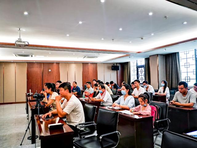 杨德林老师讲述 陶瓷“窑变”的本质及工艺条件选择 杨德林老师讲述 陶瓷“窑变”的本质及工艺条件选择