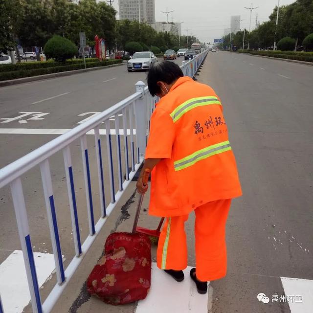 禹州环卫:打造洁净城市环境 助力文明城市创建 禹州环卫:打造洁净城市环境 助力文明城市创建