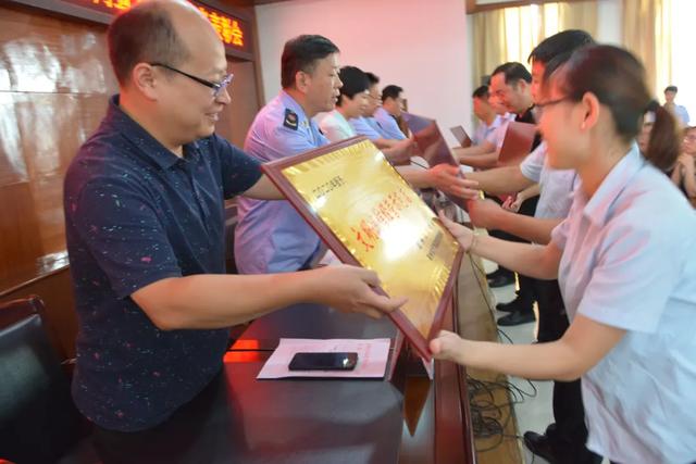 禹州市命名表彰9条文明诚信经营示范街、46家文明诚信经营示范店 禹州市命名表彰9条文明诚信经营示范街、46家文明诚信经营示范店