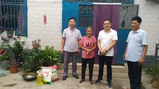 禹州小吕镇:“八一”走访慰问 情暖退役军人 禹州小吕镇:“八一”走访慰问 情暖退役军人