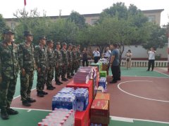 任万祥爱心团队看望慰问禹州武警官兵