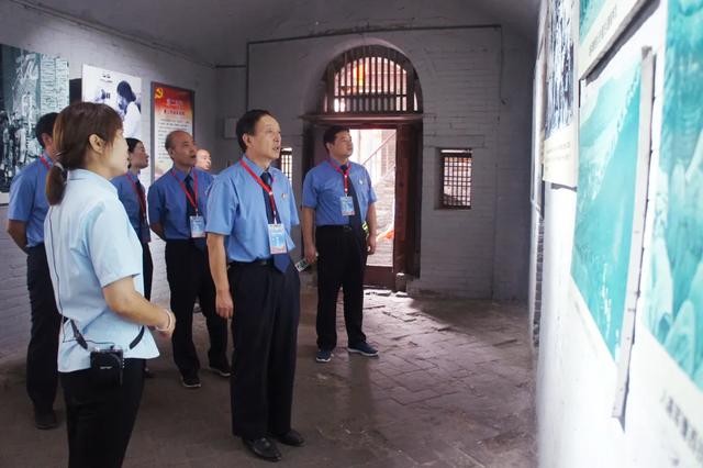 禹州市检察院复转军人前往豫西抗日根据地纪念馆开展革命传统教育活动 禹州市检察院复转军人前往豫西抗日根据地纪念馆开展革命传统教育活动