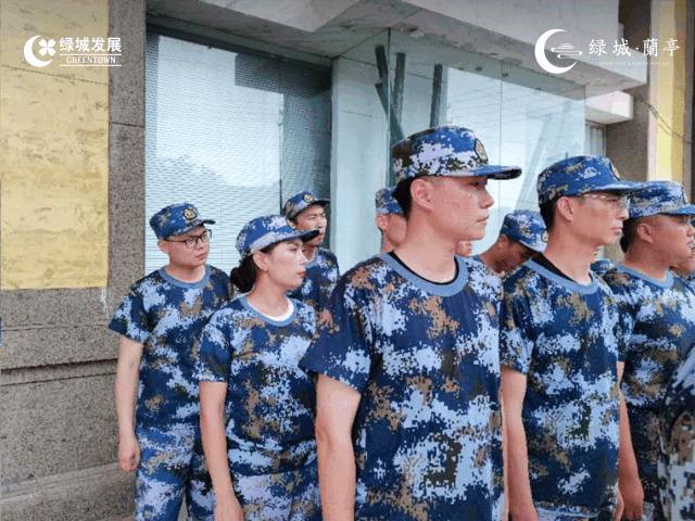 禹州绿城蘭亭誓师大会破釜沉舟,使命必达,每一位绿城人为可能尽所能 禹州绿城蘭亭誓师大会破釜沉舟,使命必达,每一位绿城人为可能尽所能