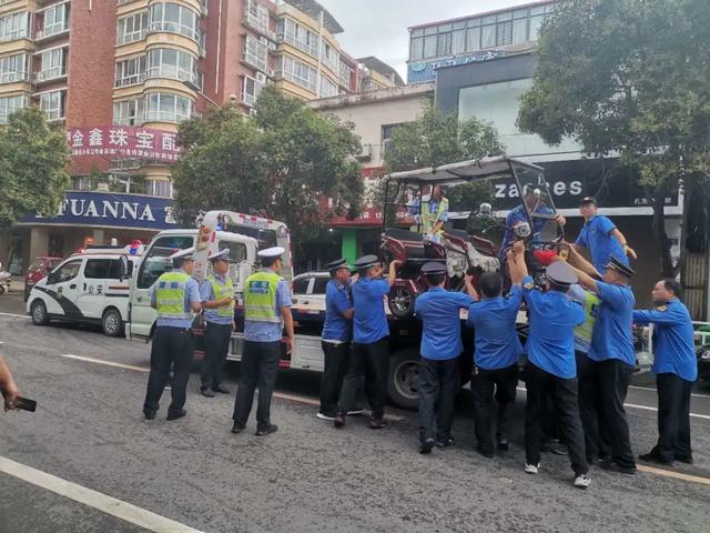 禹州专项整治行动开始!重点查处乱停乱放等行为! 禹州专项整治行动开始!重点查处乱停乱放等行为!
