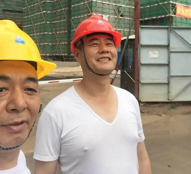 禹州鸿畅镇涧头河村家乡老人幸福多 禹州鸿畅镇涧头河村家乡老人幸福多