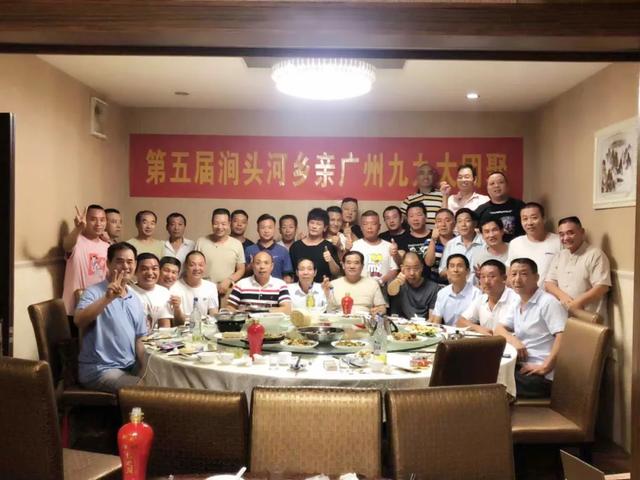 禹州鸿畅镇涧头河村家乡老人幸福多 禹州鸿畅镇涧头河村家乡老人幸福多