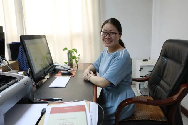 禹州朱阁镇军嫂陈晓丽受到表彰! 禹州朱阁镇军嫂陈晓丽受到表彰!