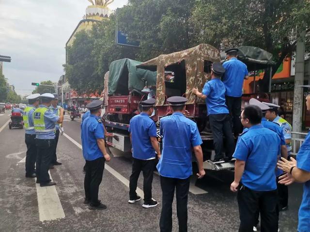 禹州这3个街道26辆车被拖走 禹州这3个街道26辆车被拖走