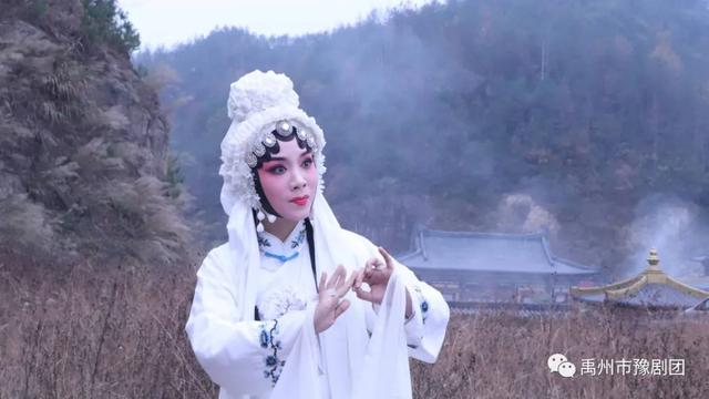 禹州市豫剧团优秀青年演员——李昊莹 禹州市豫剧团优秀青年演员——李昊莹