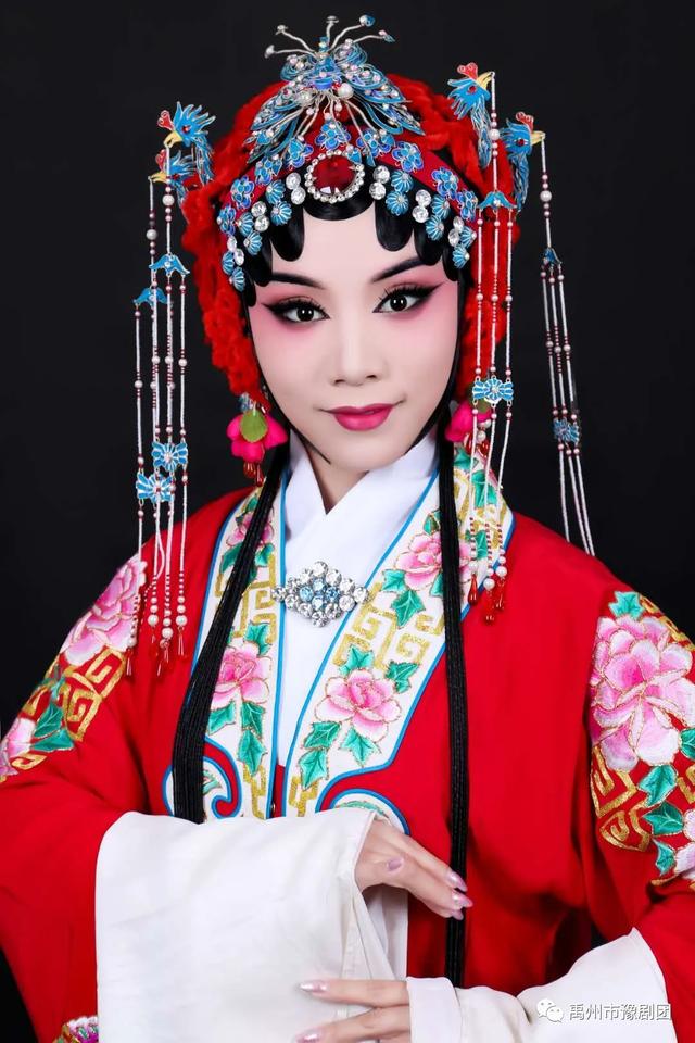 禹州市豫剧团优秀青年演员——李昊莹 禹州市豫剧团优秀青年演员——李昊莹