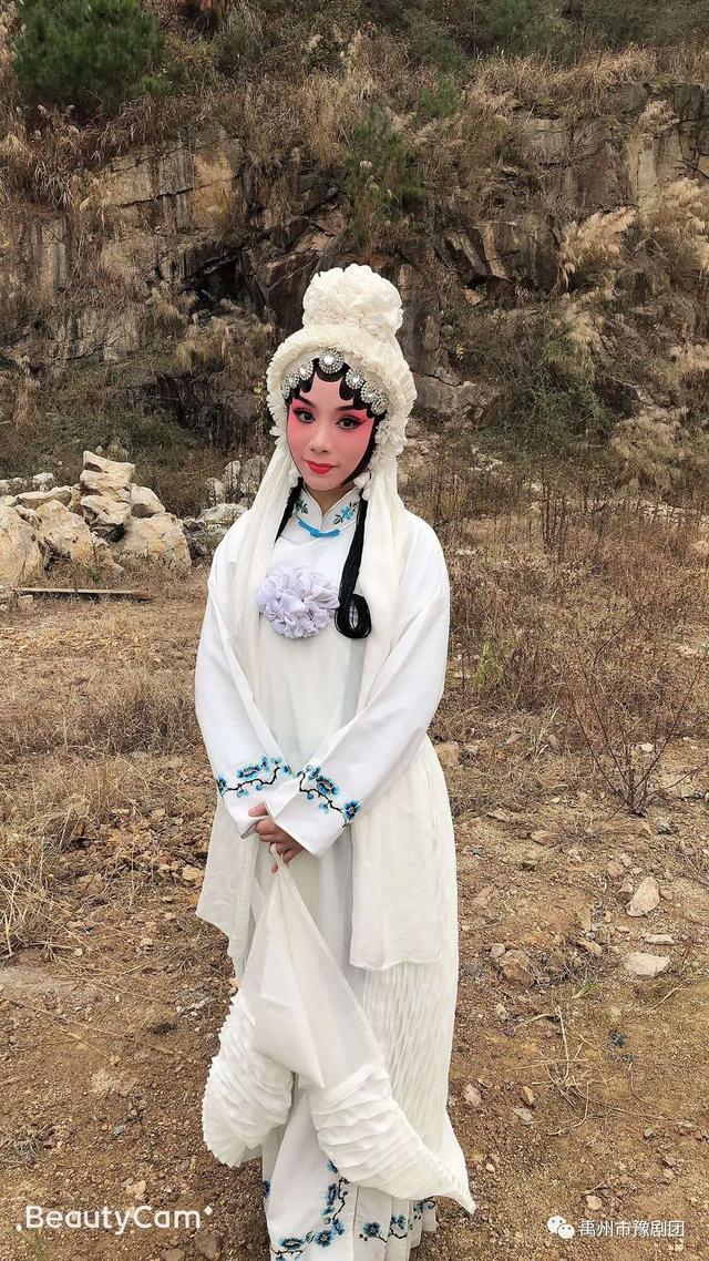 禹州市豫剧团优秀青年演员——李昊莹 禹州市豫剧团优秀青年演员——李昊莹