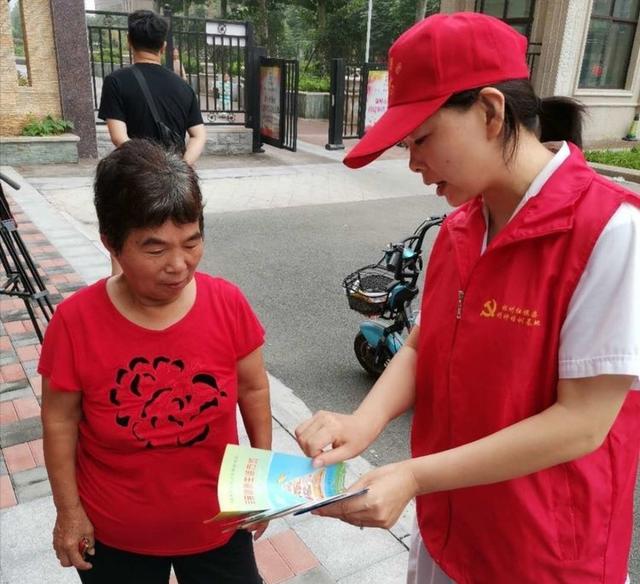 禹州钧台街道坪山社区:真情融入社区 义诊温暖人心 禹州钧台街道坪山社区:真情融入社区 义诊温暖人心