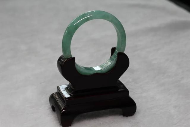 禹州滨河路这家玉器店超低价来袭!喜欢玉器的一定不要错过... 禹州滨河路这家玉器店超低价来袭!喜欢玉器的一定不要错过...
