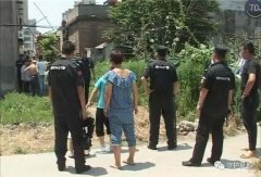禹州顺店一村庄惊现疯狗，民警快速出警处置