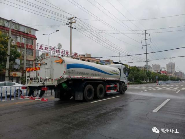 禹州环卫:汗流浃背提升质量 不惧高温共创文明 禹州环卫:汗流浃背提升质量 不惧高温共创文明