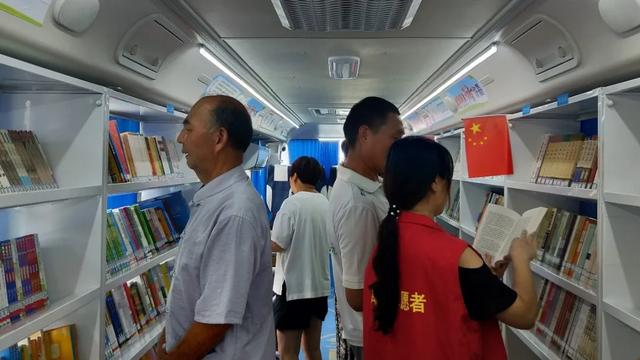 文化志愿服务乡村行“同绘村画”在禹州鸿畅镇李金寨村举行 文化志愿服务乡村行“同绘村画”在禹州鸿畅镇李金寨村举行