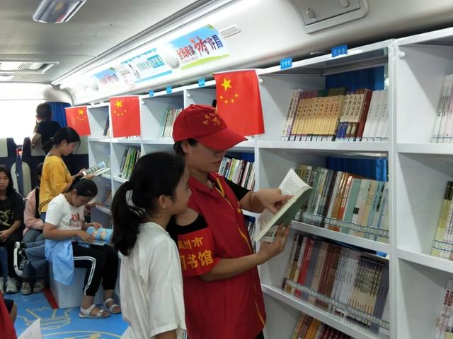 文化志愿服务乡村行“同绘村画”在禹州鸿畅镇李金寨村举行 文化志愿服务乡村行“同绘村画”在禹州鸿畅镇李金寨村举行