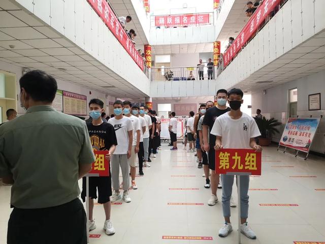 禹州市副市长马晓伟到我院检查指导2020年征兵体检工作 禹州市副市长马晓伟到我院检查指导2020年征兵体检工作