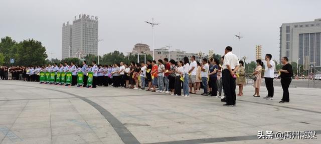 禹州市场监管局组织开展拒绝“舌尖上的浪费”倡议活动 禹州市场监管局组织开展拒绝“舌尖上的浪费”倡议活动