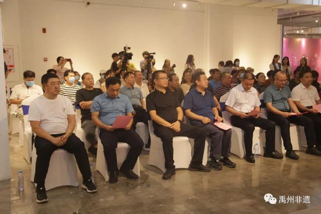 禹州钧瓷非遗文化在南宁精彩亮相 禹州钧瓷非遗文化在南宁精彩亮相