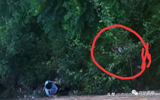 禹州市公安局方山派出所雨夜救起失足跌沟老人 禹州市公安局方山派出所雨夜救起失足跌沟老人